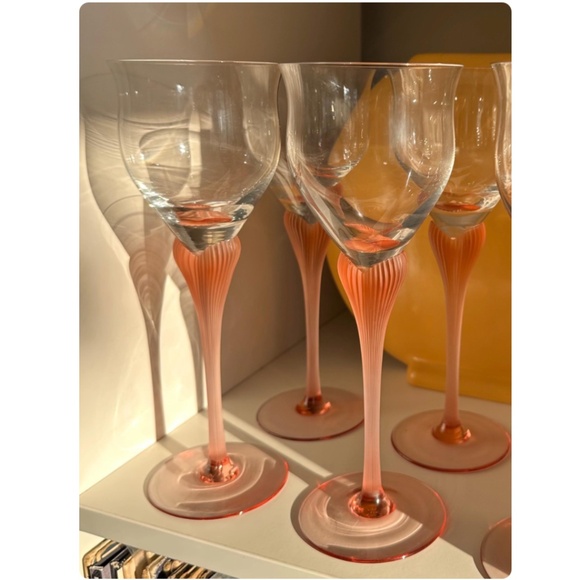 Vintage Set of 6 • Pink Frosted Heart Shaped Stemmed Clear Crystal Wine Glasses - Picture 2 of 10